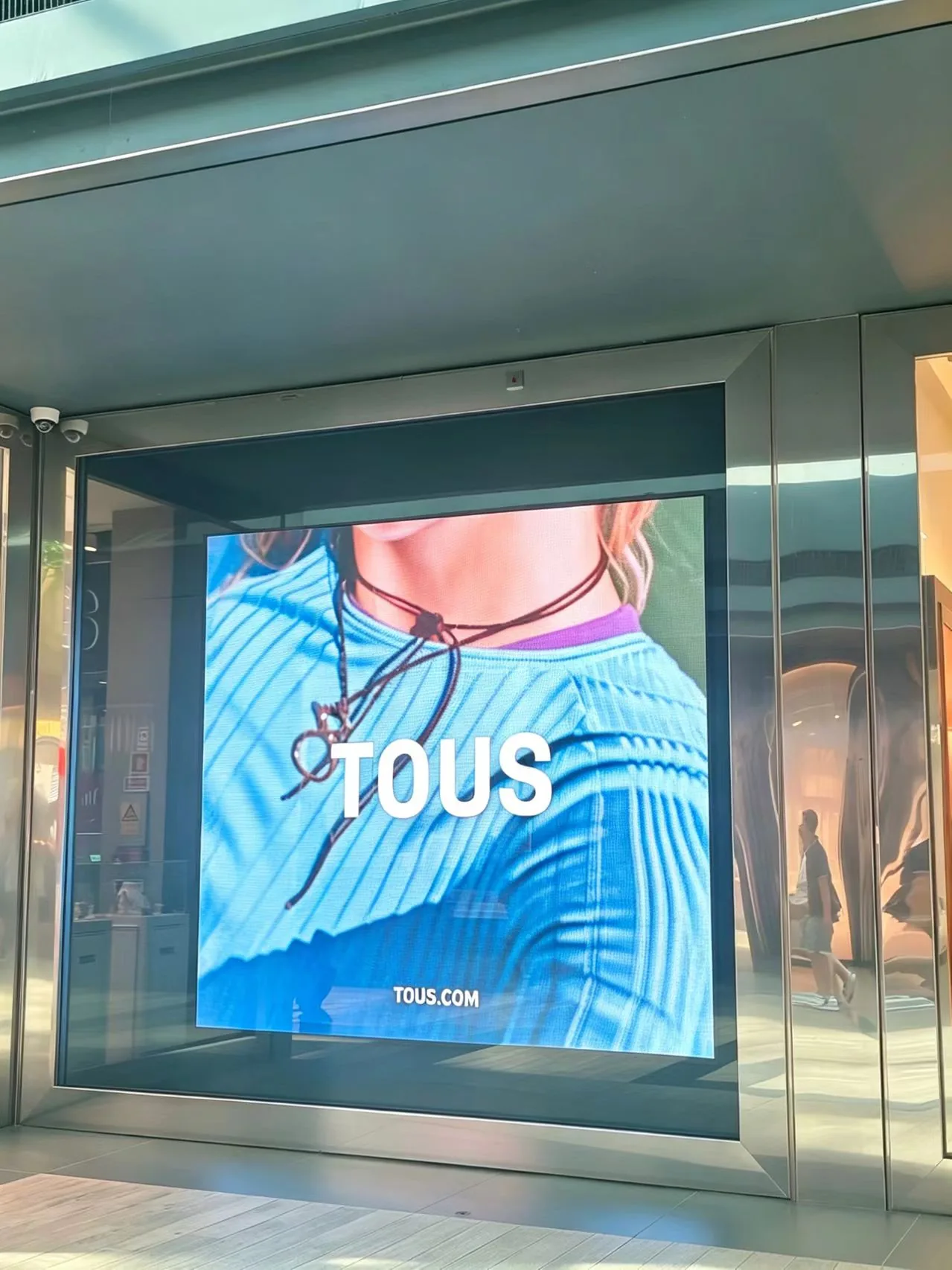Retail Storefront LED Window &mdash; TOUS Boutique