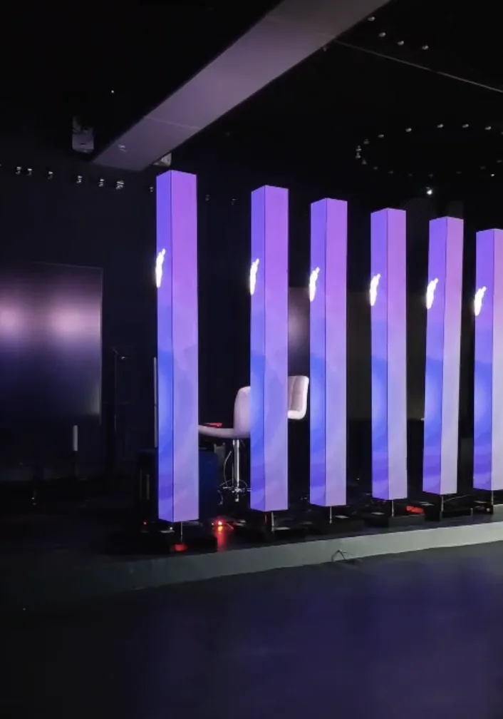 Creative LED Light Columns &mdash; Stage Design